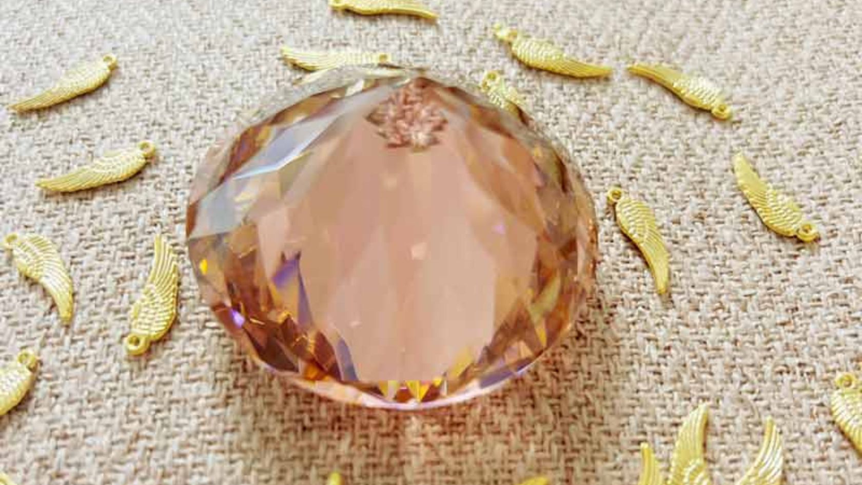 Light Diamonds